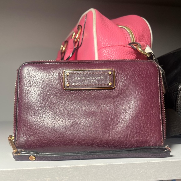 Marc Jacobs Handbags - MARC JACOBS | Plum Zip Around Wallet